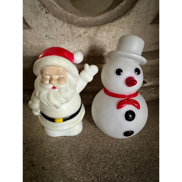Vintage battery operated small blow molds Santa Claus and snowman. - Picture 2 of 5